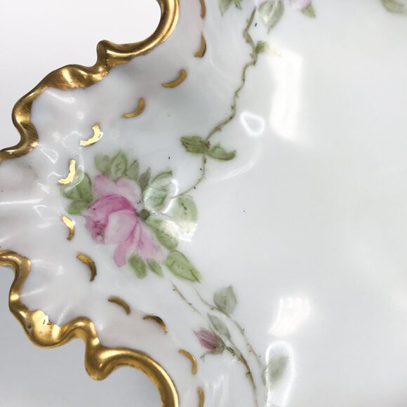 Unmarked Vintage Pink Floral Scalloped Porcelain Dish - Picture 5 of 9